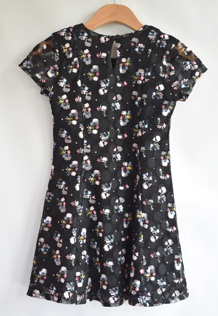 Šaty vel. 7 - 8 let, primark,128