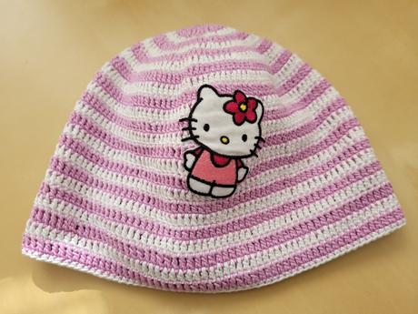 Čepka s hello kitty, 110