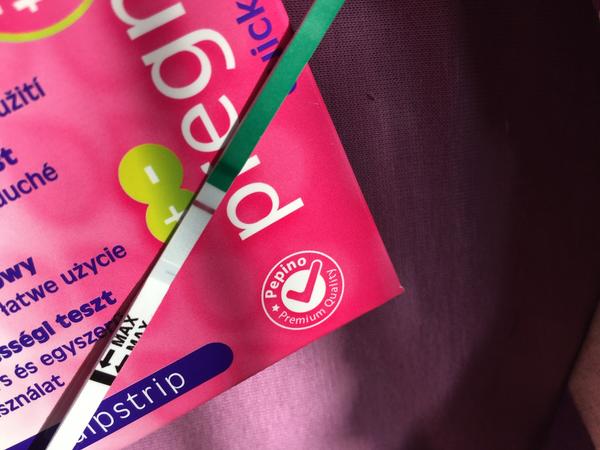 Těhotenský test. Je pozitivní nebo spíše vadný?