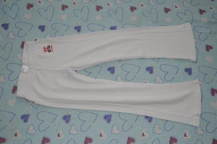 Bílé tepláky, zn. dbuu, 134