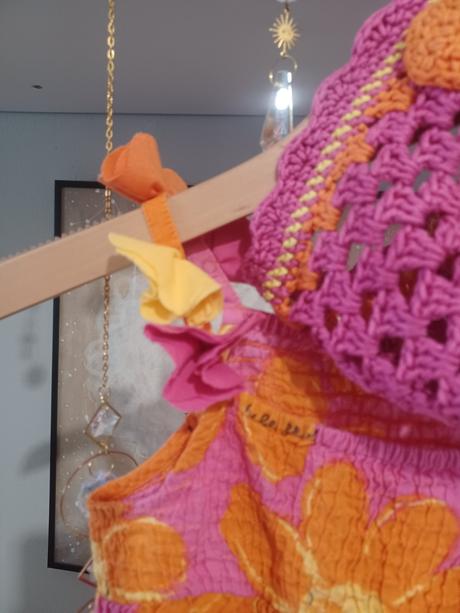 Kytičkový letní overal + háčkovaná čepice, next,98