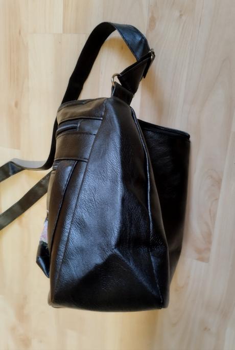 Nová dámská kabelka s výšivkou,