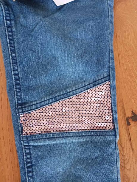 Nové kalhoty č 140, 140