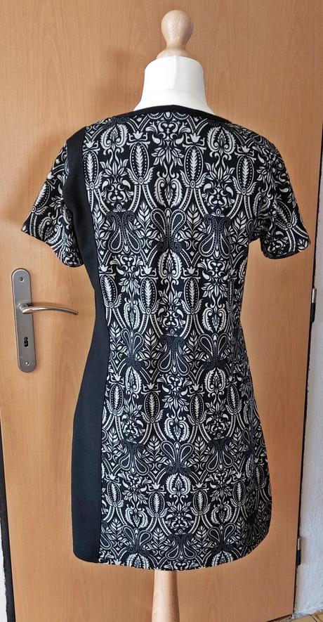 Šaty z jemného úpletu, m