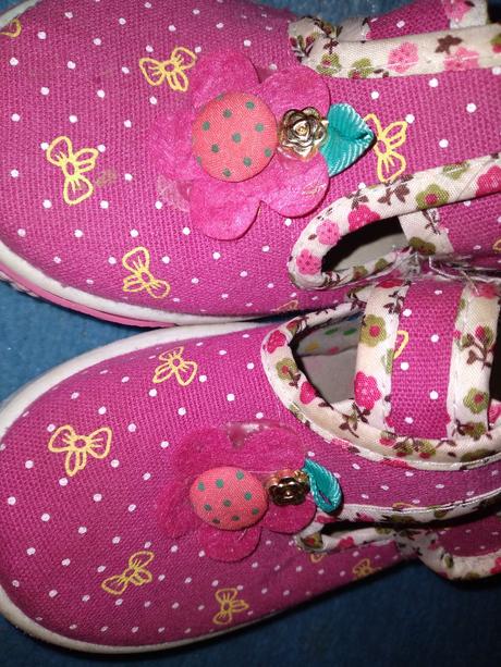 Dívčí papuče mašličky vel. 29, vnit.stélka 17.5 cm, 29