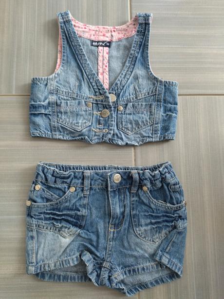 Kraťasy a vesta, okay,110