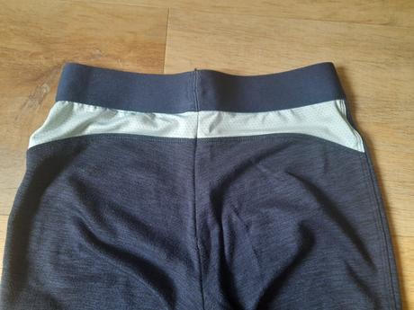 Sportovni souprava - mikina, leginy, tricko,v.134, decathlon,134