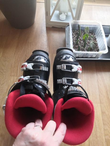 Lyžáky, nordica,32