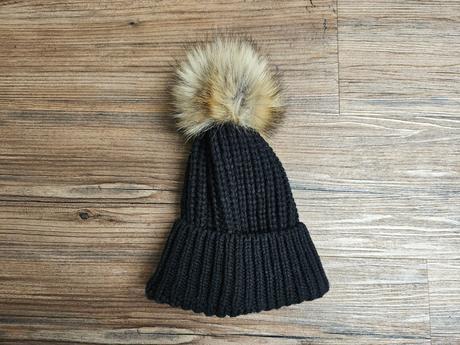 Černá čepice kulich pletená bambule nová, 