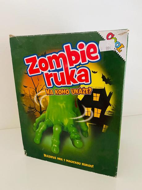 Společenská hra zombie ruka,