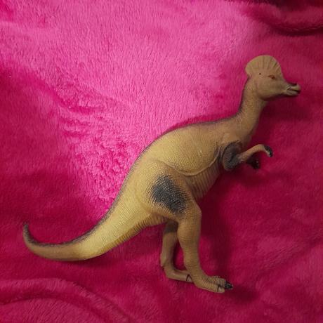 Velký dinosaurus hnědý gumový,