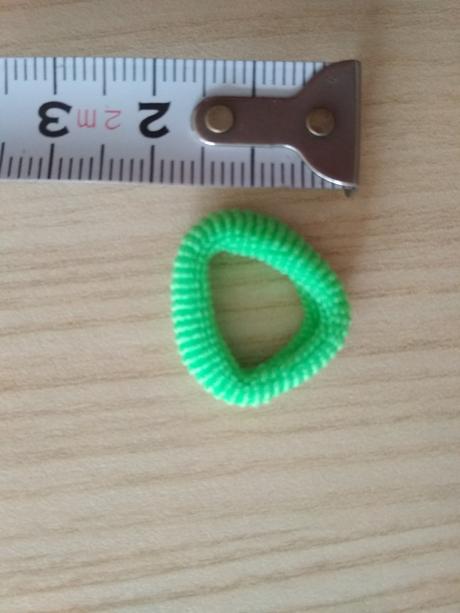 80 ks gumičky do vlasů, ϕ 1,5 cm,