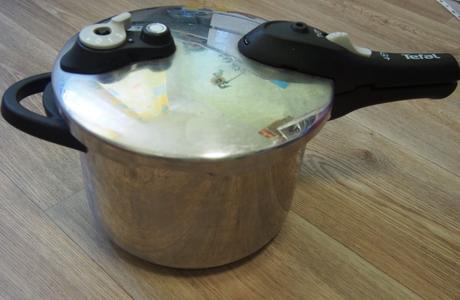 Tlakový hrnec, tlakáč , papiňák tefal, 