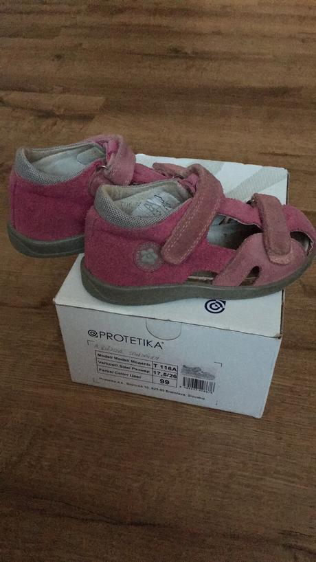 Růžové sandálky protetika (vel. 26), protetika,26