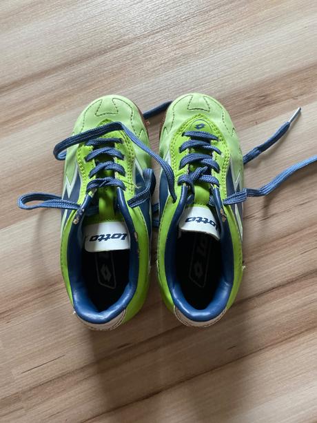 Boty do haly, lotto,27