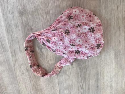 Šátek na hlavu, 122