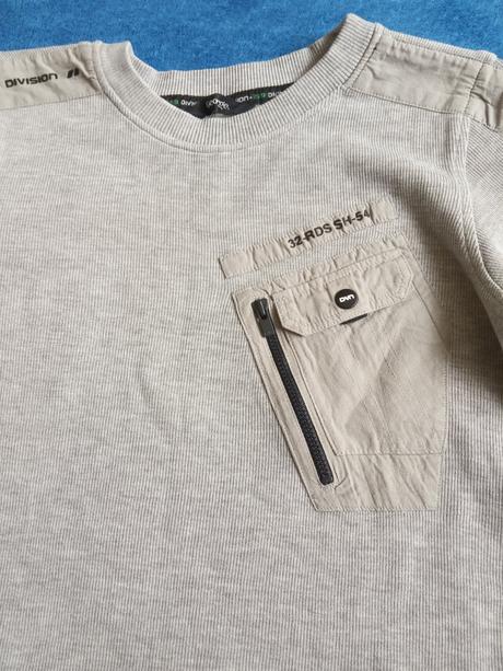 Slabší svetr 7-8let, george,128