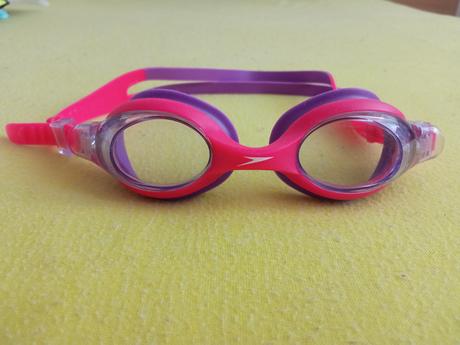 Plavecké brýle., 