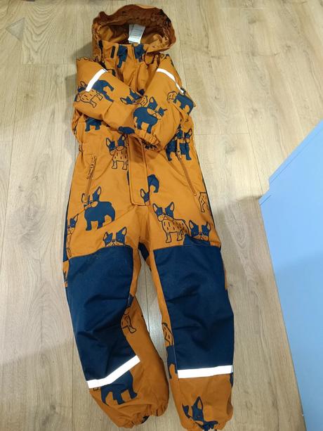 Nepromokavá lyžařská zimní kombinéza hnědá se psi, lindex,122