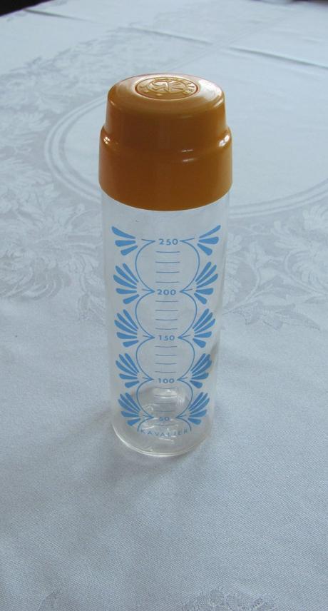 Retro kojenecká láhev, 