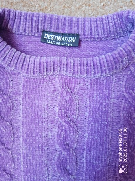 Svetr crop-top zn."destination" vel."134-140", 140