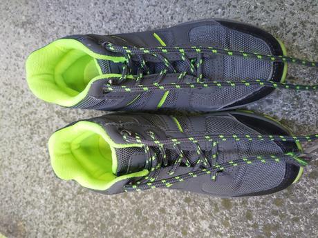 Turistické / trekové / outdoor kotníčkové boty 32, 32