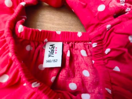 Červený top s puntíky, yigga,146