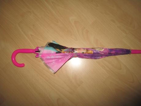 Deštník s annou a elzou, disney