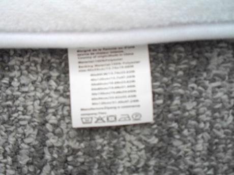 Bílá koupelnová předložka,