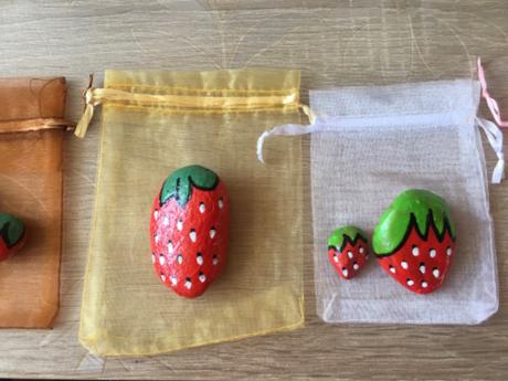 Malované kamínky jahůdky + sáček,