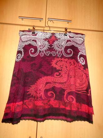 Vínově červená sukně, desigual,xl