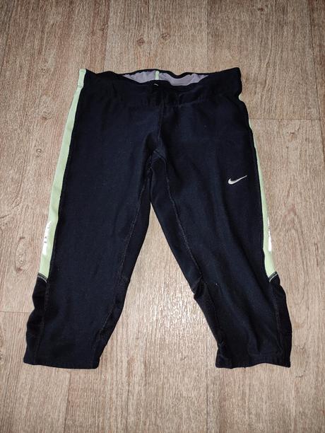Kraťasy nike funkční vel.s (dámské/dívčí)dri fit, nike,s