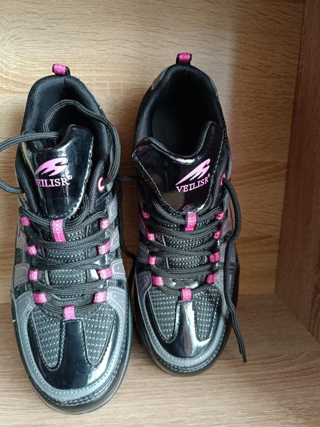 Zeštíhlující boty vel. 39, 39