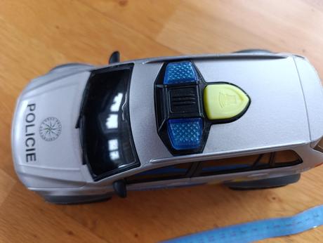 Houpací blikající auto,