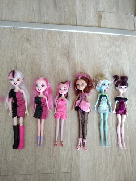 Monster high panenky a auto, 