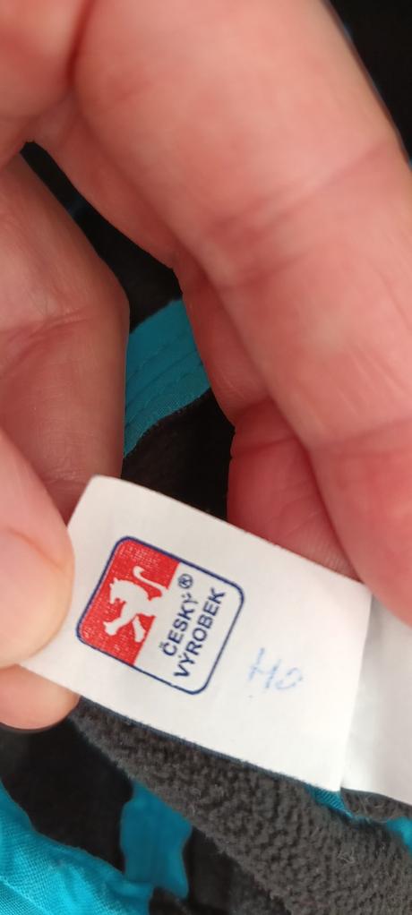 Softshellová čepice, 52