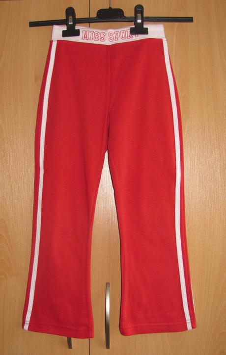 Červené tepláky, 110