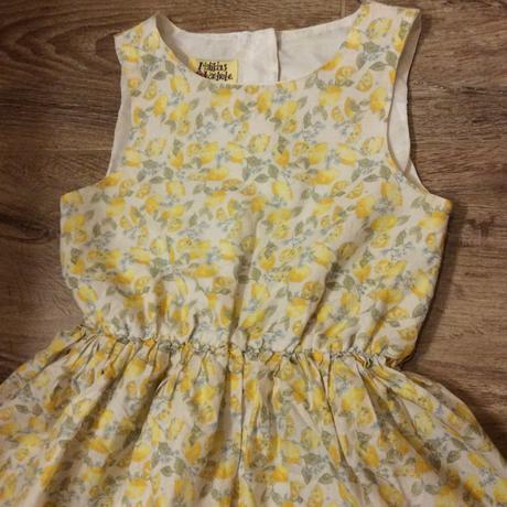 Bohaté bavlněné šaty s citróny, 116