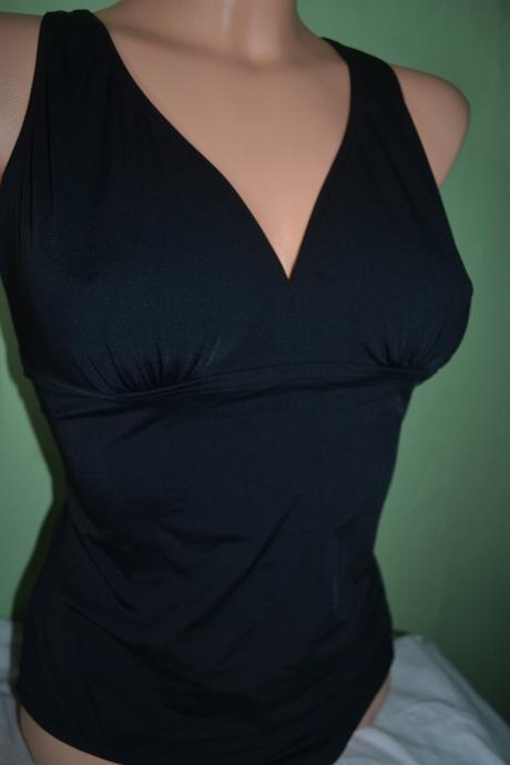 Moderní dámské plavky jednodílné v.l , nové, l