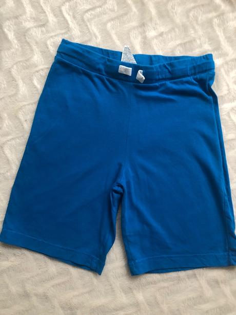 Benetton 2 kusy kraťasu 140, benetton,140