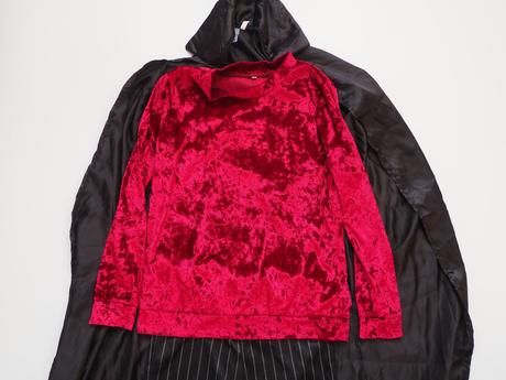 Kostým upír vel 128,