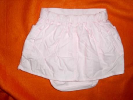 Sukýnka s kalhotkama a sytě růžové puntikaté tríčo, tu,68