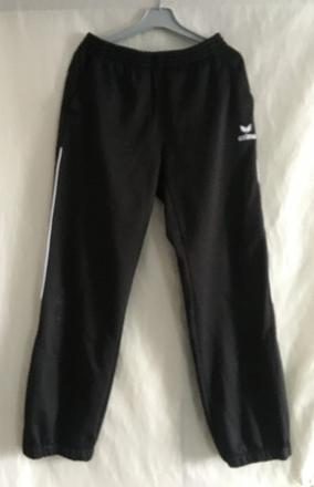 Vel. 140 černé sportovní tepláky, 140