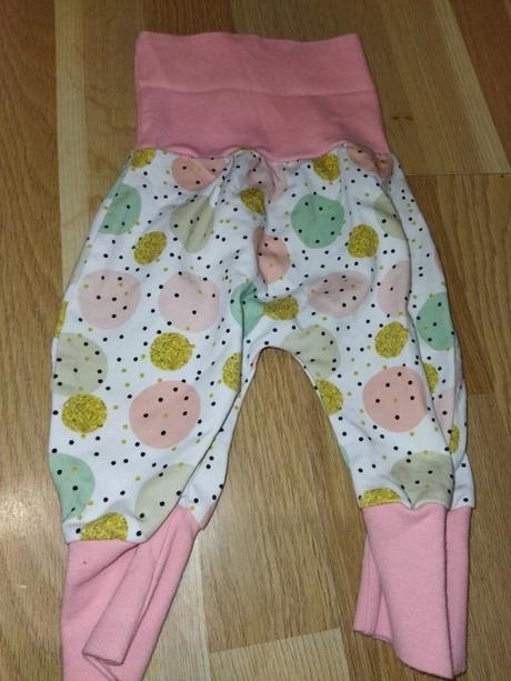 Rostoucí tepláky s puntíky 68, 68