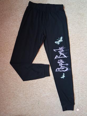 Slabé tepláky vel."134-140", 134