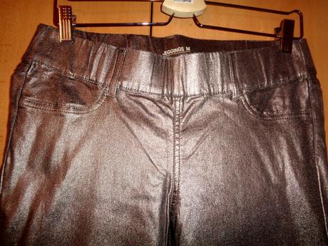 Zlaté pružné džegíny, m