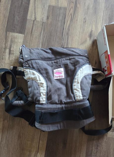 Manduca nosítko, manduca