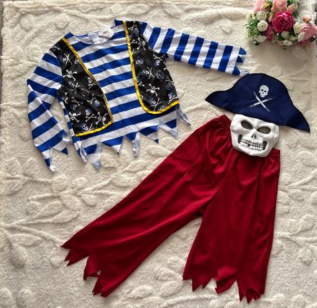 An17/ kostým pirát - v.5/6 let, 