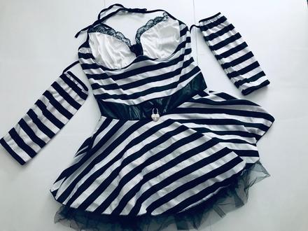 An1/ kostym dámský vezenkyně - v.l, 