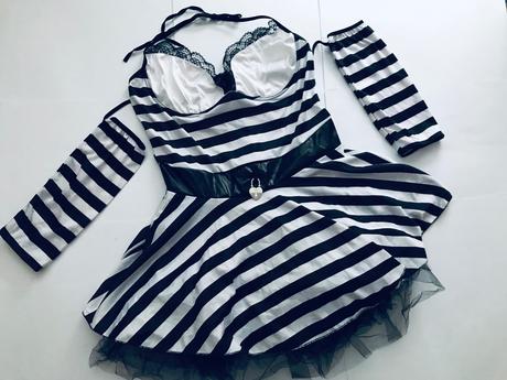 An1/ kostym dámský vezenkyně - v.l, 